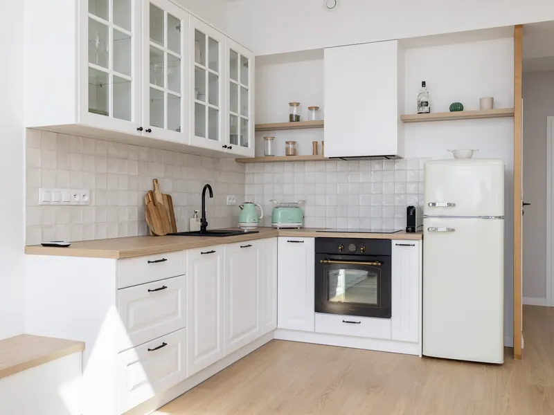 Stilvolle Wohnung | Klimaanlage | Arbeitsbereich – Foto 3