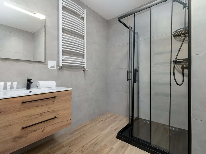 Elegantes Apartment | Garten, Schreibtisch, Parkplatz – Foto 4