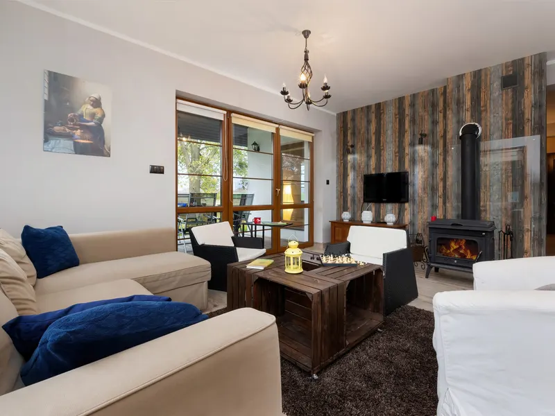 Spacious House | 6 Bedrooms, Terrace, Close to the Sea – photo 3