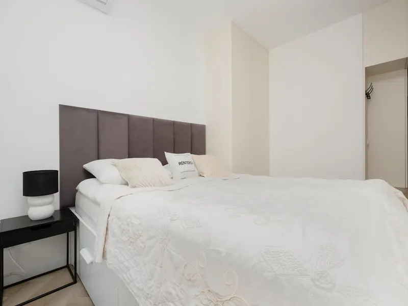 Stylowe Studio na Mokotowie | Parking, Balkon, Siłownia – zdjęcie 2