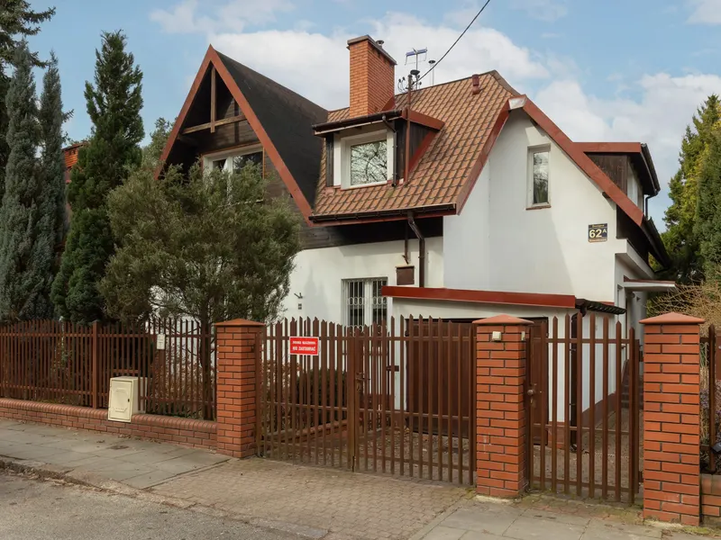 Rodzinny Dom z Ogrodem | 2 Sypialnie, Parking – zdjęcie 1