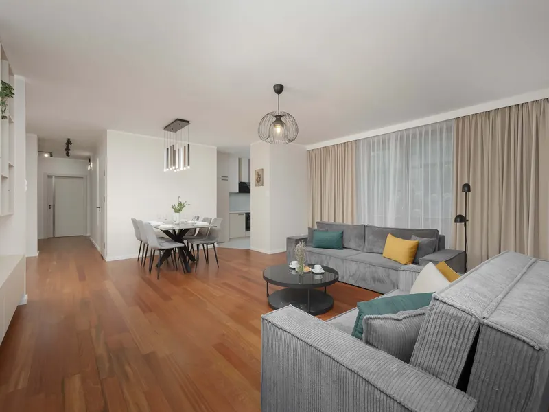 Geräumige Wohnung mit Garten | 3 Schlafzimmer | Privatparkplatz – Foto 1