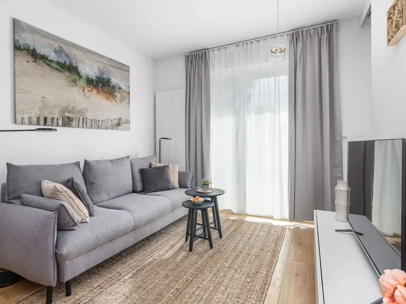 Stylowy Apartament z Tarasem | 500 m do Plaży – zdjęcie 1
