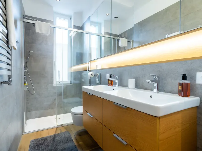 Stylowy Apartament w Centrum | 3 Sypialnie | Blisko Plaży – zdjęcie 4
