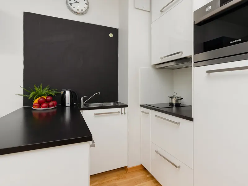 Helle Wohnung mit Balkon | 15 min zur Metro – Foto 5