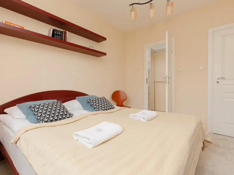 Spacious Apartment in Pruszkow | Balcony – photo 2