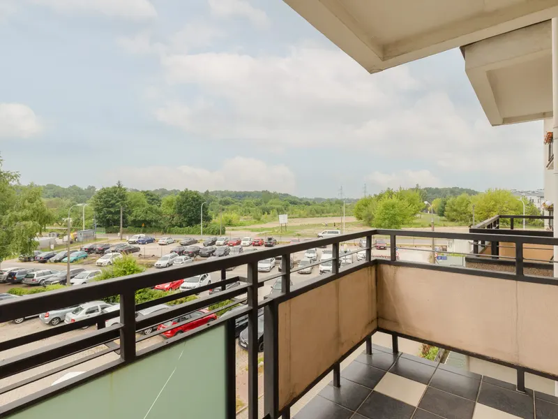Spacious Apartment in Pruszkow | Balcony – photo 4