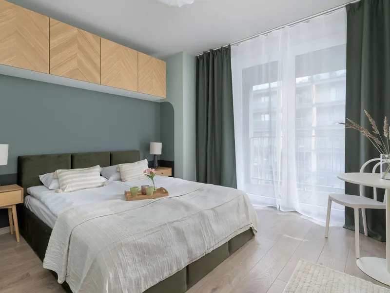 Geräumige Wohnung mit Balkon | Parkplatz | Arbeitsplatz – Foto 2