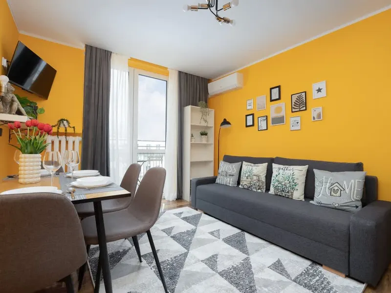 Air-conditioned Apartment in the Center | Balcony and Smart TV – photo 1
