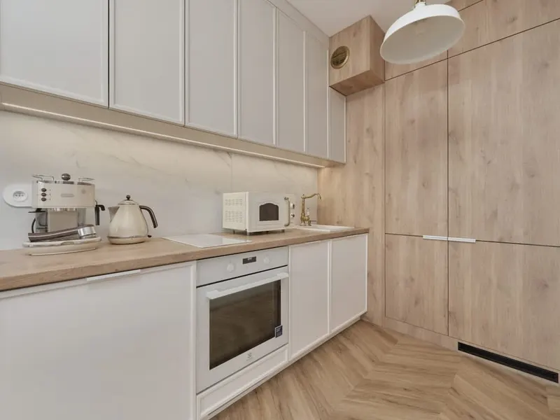 Elegancki Apartament | Klimatyzacja | Balkon | Miejsce do pracy – zdjęcie 5