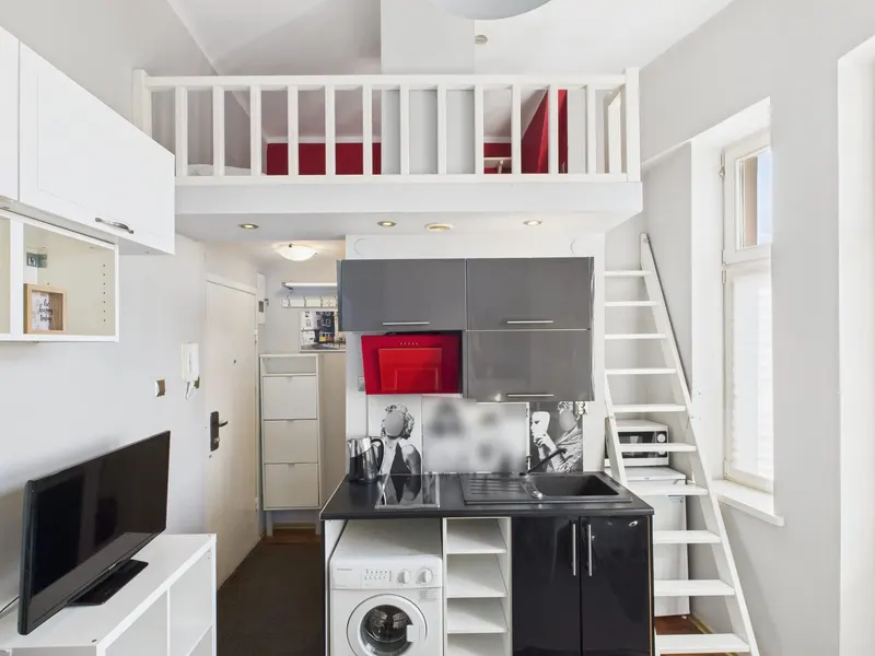 Przytulne Studio w Centrum | Balkon i Bliskość Łazienek – zdjęcie 2
