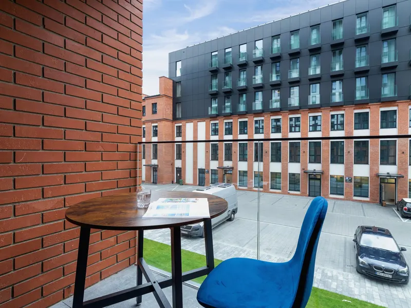 Stylish Apartment in Krakow | Balcony and Workspace – photo 3