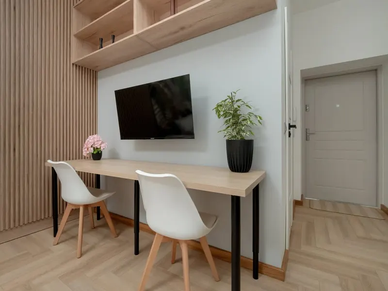 Przytulne Studio w Łodzi | Miejsce do Pracy | Balkon – zdjęcie 2