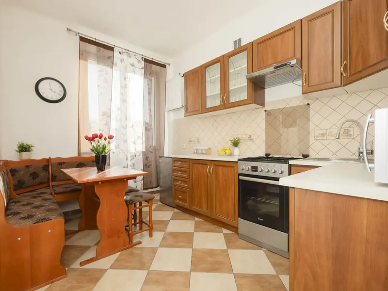 Komfortowy Apartament | Blisko Lasu i Metra, Balkon – zdjęcie 3