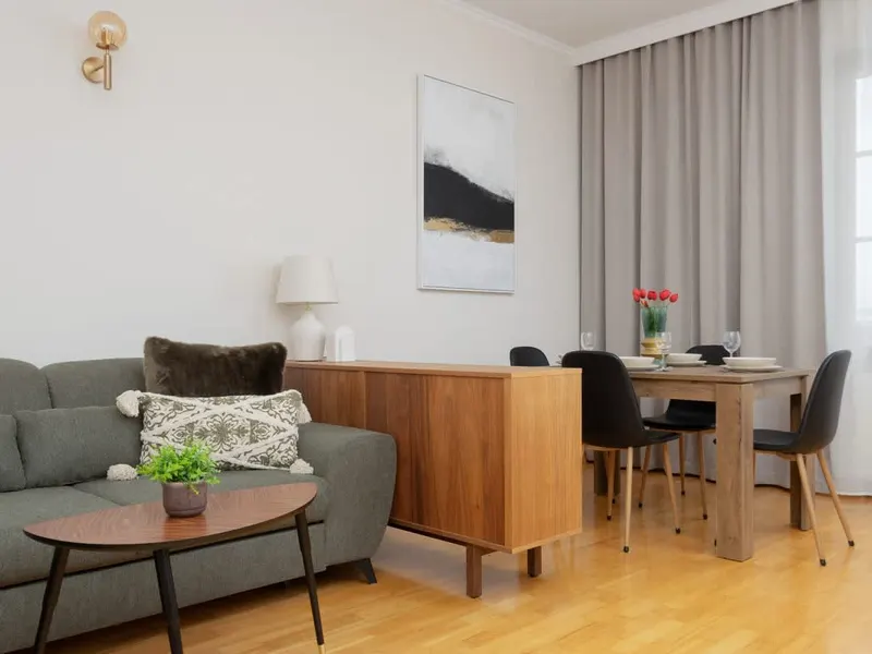 Spacious Apartment | 2 Bedrooms, Near Pola Mokotowskie – photo 1