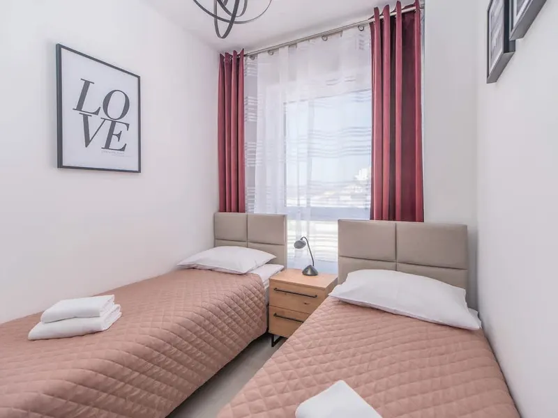 Stylowy Apartament z Balkonem | Blisko Plaży, Parking – zdjęcie 3