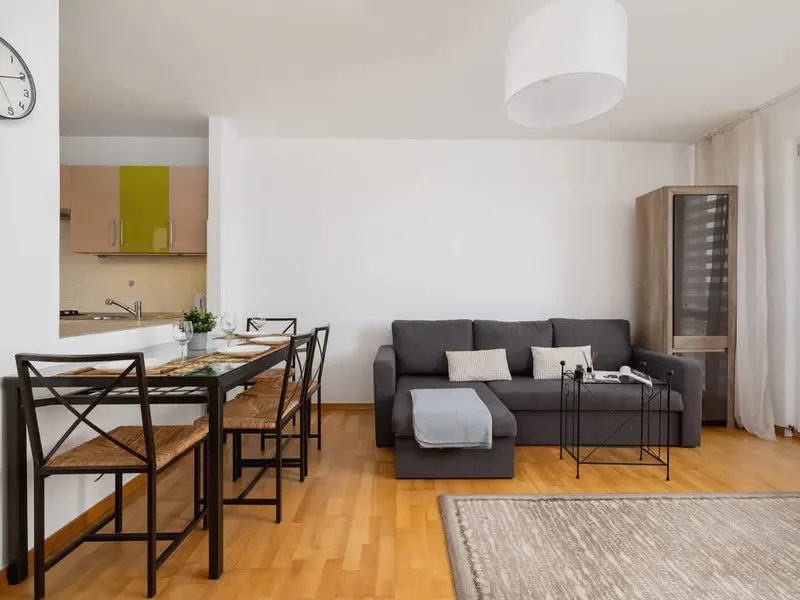 Stilvolle Wohnung für 4 Personen | Smart TV | WIFI – Foto 5