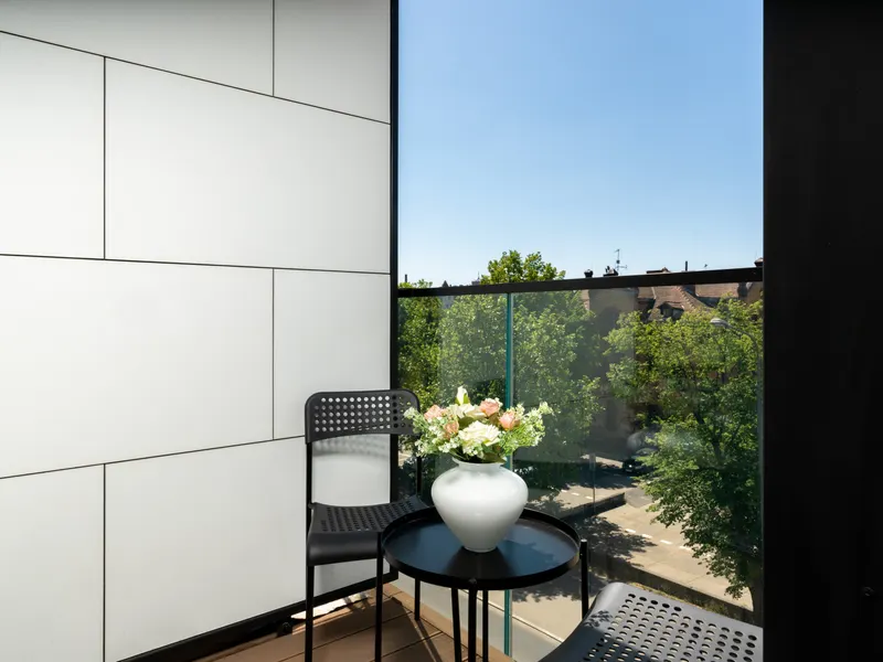Cozy Apartment | Garage Parking and Balcony – photo 3