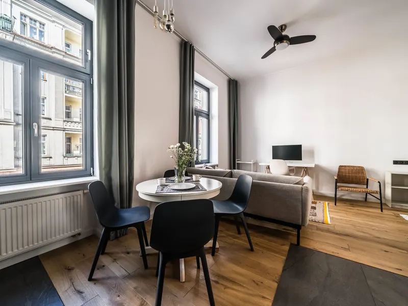 Stilvolles Studio im Zentrum | Nähe zum Markt, Arbeitsplatz – Foto 1