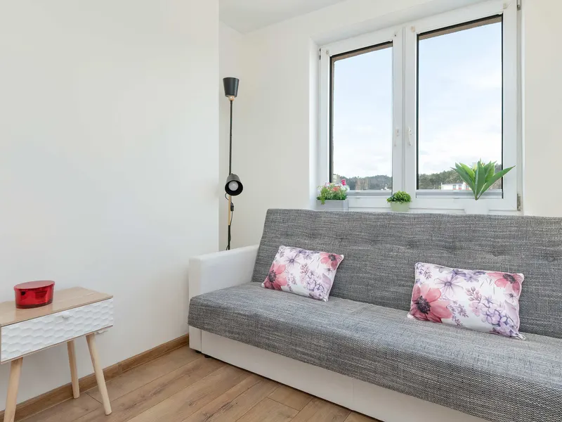 Geräumige Wohnung | Zwei Schlafzimmer, Parkplatz – Foto 4
