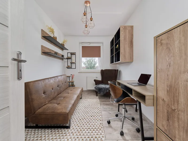 Komfortables Appartement mit Parkplatz | Balkon | Klimatisierung – Foto 3