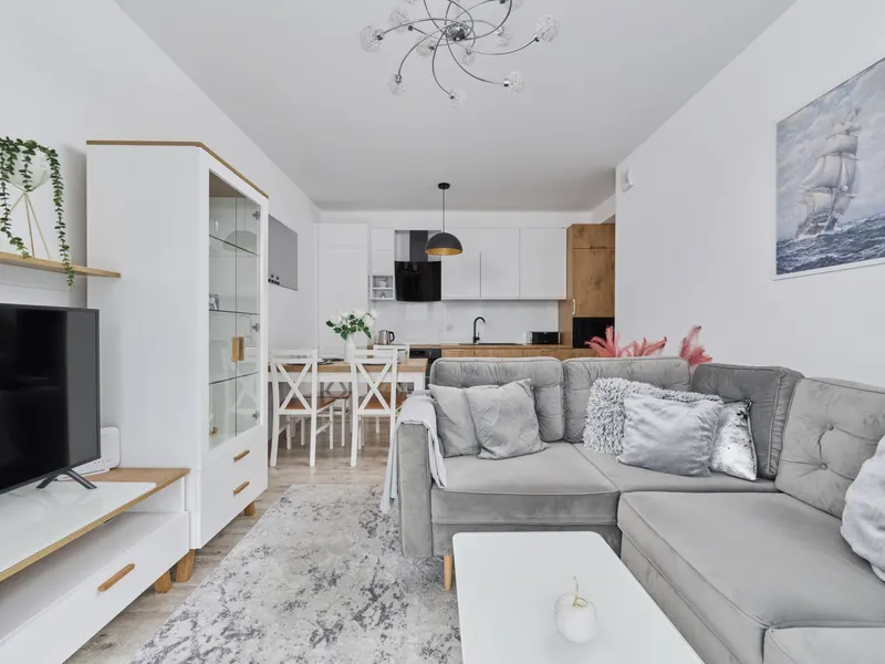 Komfortables Appartement mit Parkplatz | Balkon | Klimatisierung – Foto 1