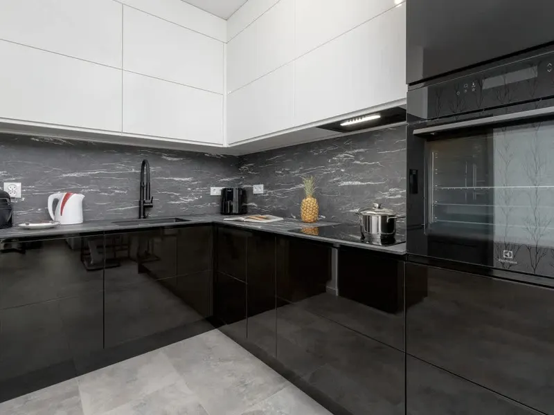 Stylowy Apartament | Balkon, Parking, Blisko Plaży – zdjęcie 3