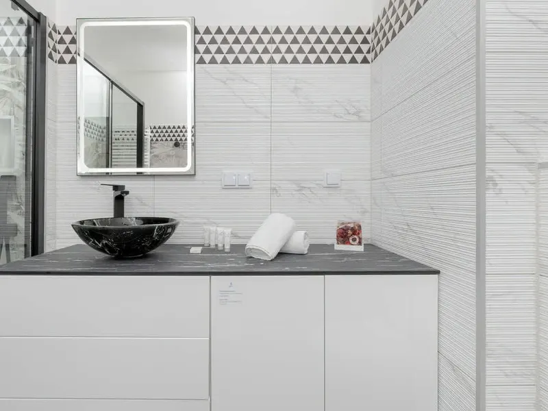 Stylowy Apartament | Balkon, Parking, Blisko Plaży – zdjęcie 4