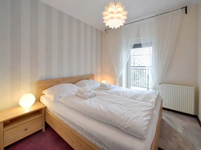 Gustowny Apartament | Balkon i blisko atrakcji – zdjęcie 2