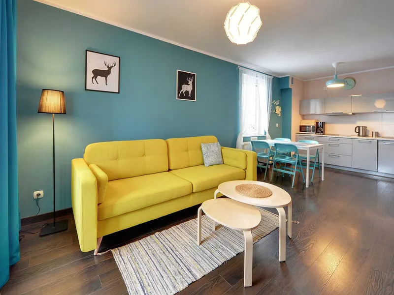 Gustowny Apartament | Balkon i blisko atrakcji – zdjęcie 1