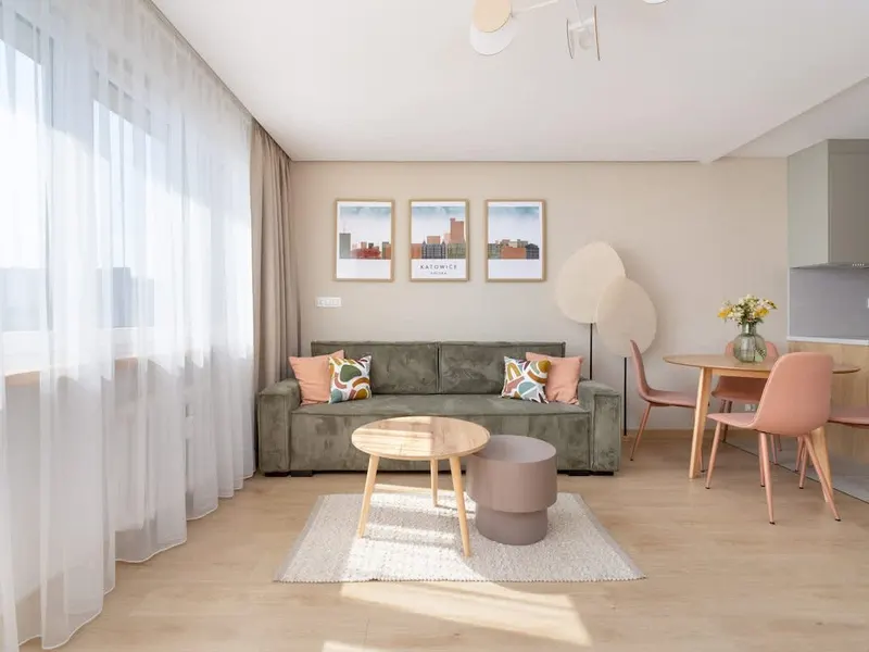 Stilvolle Wohnung im Zentrum | Klimaanlage, Balkon – Foto 5