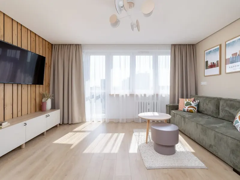 Stilvolle Wohnung im Zentrum | Klimaanlage, Balkon – Foto 1