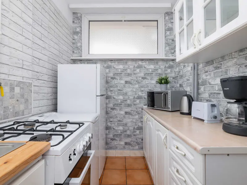 Gemütliches Studio in Kattowitz | Balkon und Wi-Fi – Foto 3