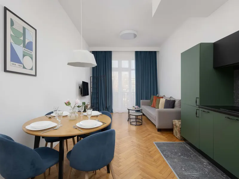 Spacious Apartment | 3 Bedrooms | Parking | Close to PGE – photo 4