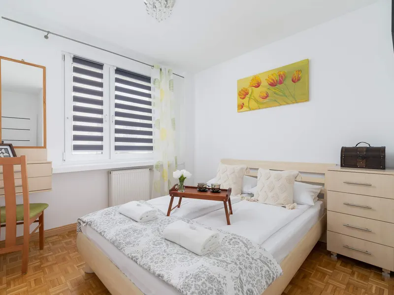 Geräumige Wohnung für 7 Personen | Balkon | Krakau – Foto 2