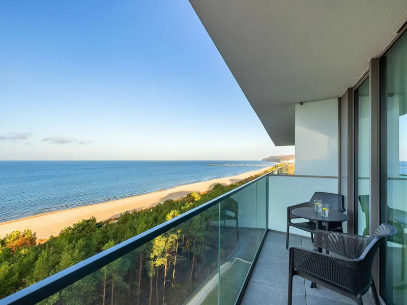 Air-conditioned Apartment | Balcony with Sea View – photo 1