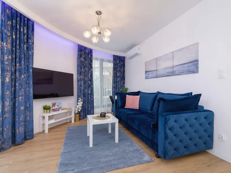 Stilvolle Wohnung | Parkplatz in der Garage | Großer Balkon – Foto 1