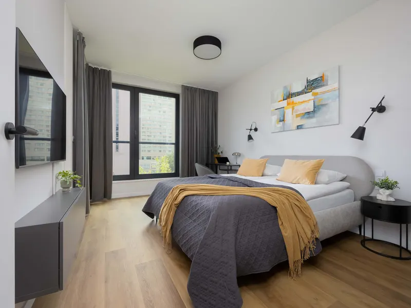 Stilvolle Wohnung im Zentrum | Balkon | Parkplatz | Smart TV – Foto 2