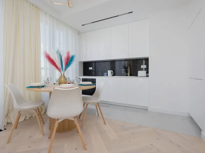 Warschau | Grzybowska 37 | Helles Appartement | Balkon und Klimaanlage – Foto 3