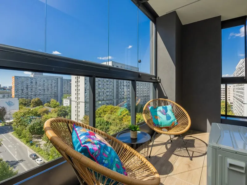 Warschau | Grzybowska 37 | Helles Appartement | Balkon und Klimaanlage – Foto 4