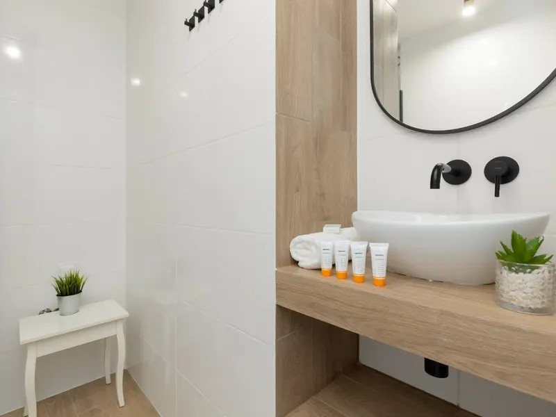 Modern Studio in the Center | 550 m to Metro & Smart TV – photo 4