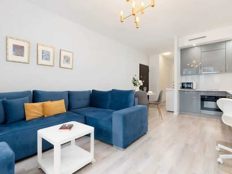 Air-conditioned Apartment in Wola | Parking | Balcony | Work Space – photo 1