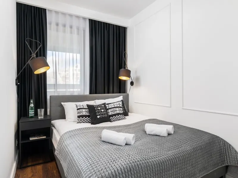 Elegancki Apartament w Centrum | Balkon, 500 m do Metra – zdjęcie 3
