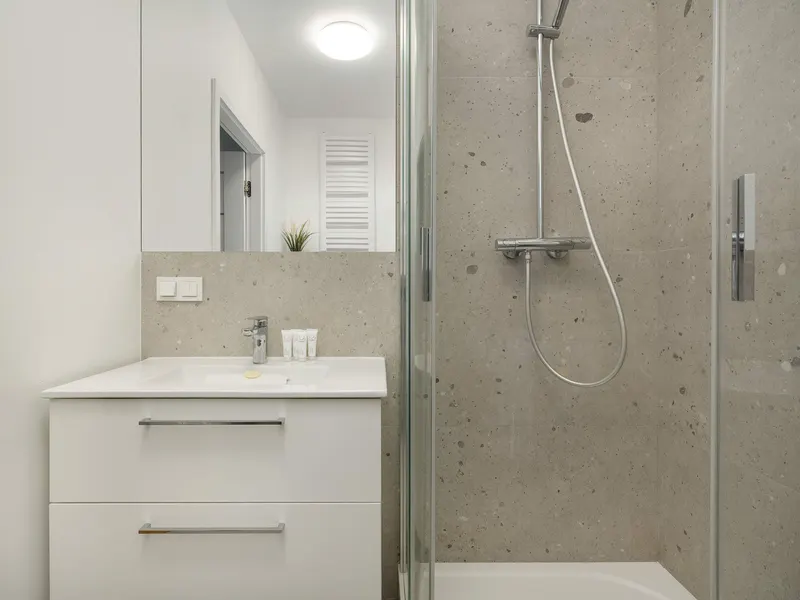 Stylowy Apartament z Balkonem | Parking | Blisko Sky Tower – zdjęcie 4