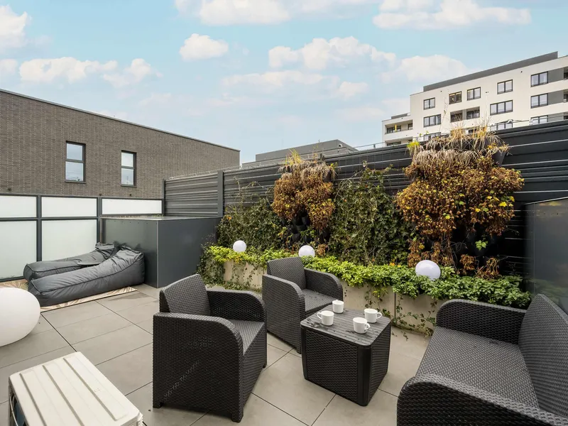 Nowoczesny Apartament dla 6 osób | Balkon i Podziemny Parking – zdjęcie 3