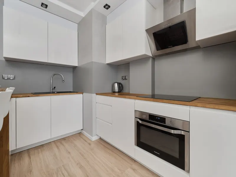 Nowoczesne Studio z Balkonem | 20 minut do Rynku – zdjęcie 5