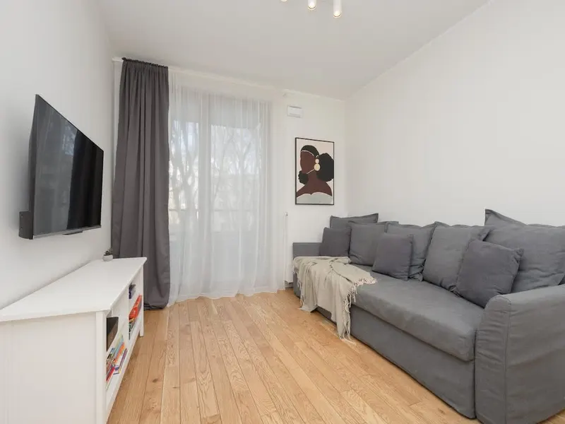 Air-conditioned Apartment in the Center | Parking and Balcony – photo 1