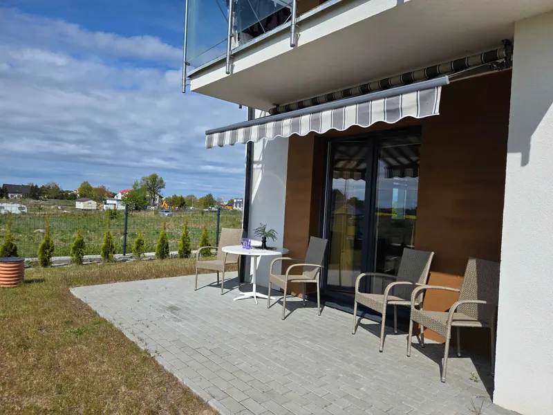 Nowoczesny Apartament z Tarasem | Blisko Plaży i Parking – zdjęcie 3