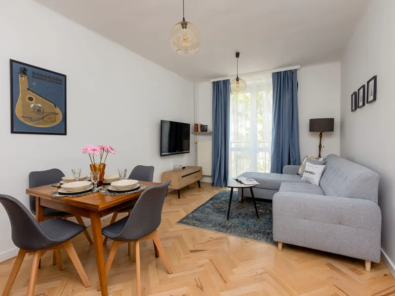 Comfortable Apartment in Downtown | A place to work – photo 5