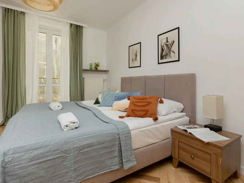 Comfortable Apartment in Downtown | A place to work – photo 2